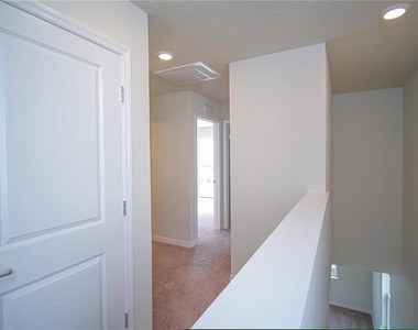 2769 Franklin Road - Photo Thumbnail 19