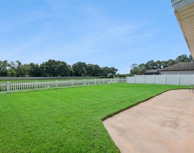 2907 Holly Berry Court - Photo Thumbnail 15