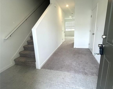 3277 Vesara Dr - Photo Thumbnail 5