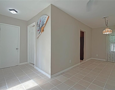 1311 Hillcrest Drive - Photo Thumbnail 25