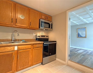 1311 Hillcrest Drive - Photo Thumbnail 28