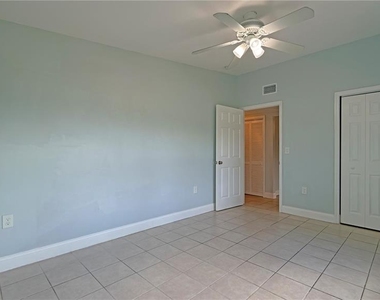 1311 Hillcrest Drive - Photo Thumbnail 18