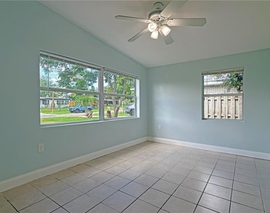 1311 Hillcrest Drive - Photo Thumbnail 17