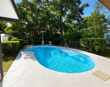 1052 Osceola Trail - Photo Thumbnail 7