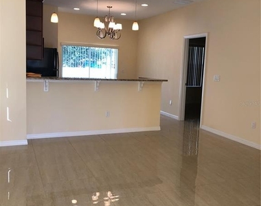2055 Royal Vista Court - Photo Thumbnail 3
