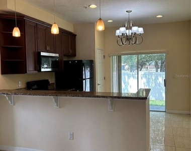 2055 Royal Vista Court - Photo Thumbnail 6