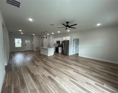 14953 Sw 38th Circle - Photo Thumbnail 12