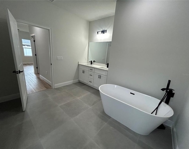 14953 Sw 38th Circle - Photo Thumbnail 19