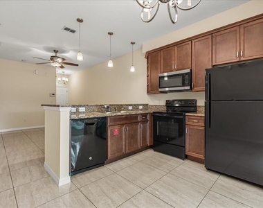 2036 Royal Vista Court - Photo Thumbnail 5