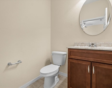 2036 Royal Vista Court - Photo Thumbnail 21