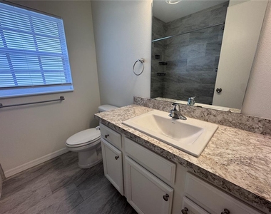 807 Vassar Street - Photo Thumbnail 14