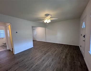 807 Vassar Street - Photo Thumbnail 11