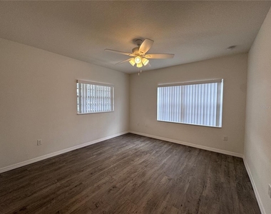 807 Vassar Street - Photo Thumbnail 18