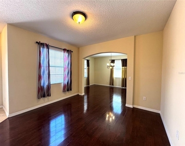 2890 Spring Breeze Way - Photo Thumbnail 6