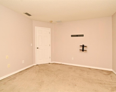 9223 Leeland Archer Boulevard - Photo Thumbnail 11