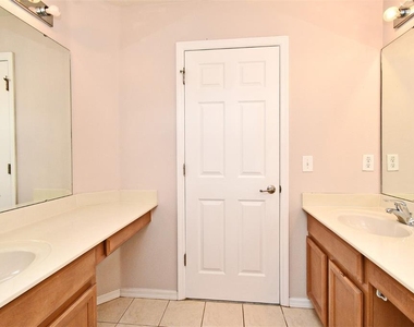 9223 Leeland Archer Boulevard - Photo Thumbnail 13