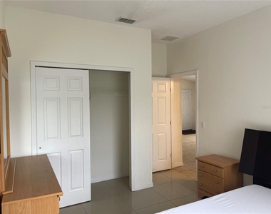 3166 Sun Lake Court - Photo Thumbnail 9