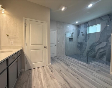 4753 Terrace Bluff Street - Photo Thumbnail 23