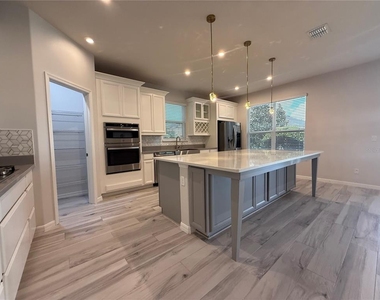 4753 Terrace Bluff Street - Photo Thumbnail 12