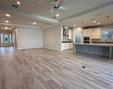 4753 Terrace Bluff Street - Photo Thumbnail 15