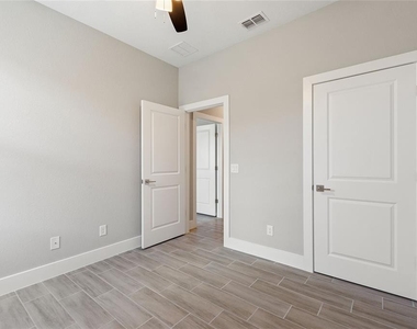 149 Golf Aire Boulevard - Photo Thumbnail 15