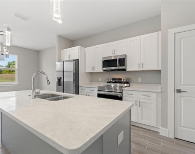 149 Golf Aire Boulevard - Photo Thumbnail 10