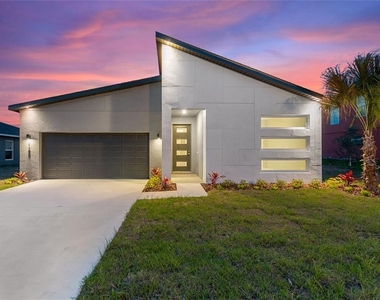 149 Golf Aire Boulevard - Photo Thumbnail 1