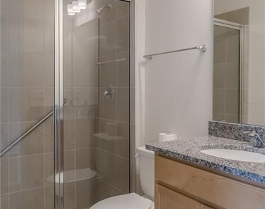 16705 Victoria Grove Alley - Photo Thumbnail 8