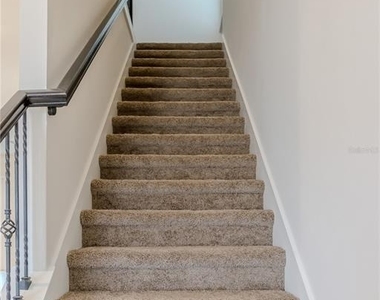 16705 Victoria Grove Alley - Photo Thumbnail 15