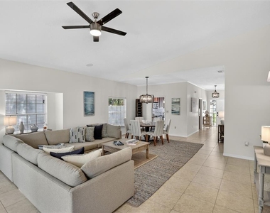 1741 Mizell Avenue - Photo Thumbnail 6