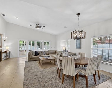 1741 Mizell Avenue - Photo Thumbnail 4