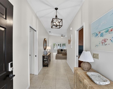 1741 Mizell Avenue - Photo Thumbnail 3