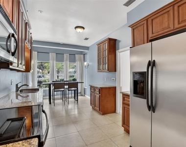 1741 Mizell Avenue - Photo Thumbnail 12