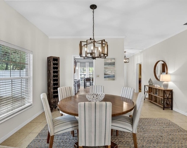 1741 Mizell Avenue - Photo Thumbnail 9