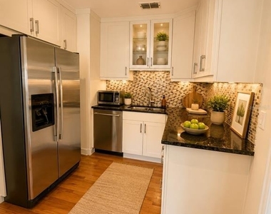 1642 Hillcrest Street - Photo Thumbnail 5