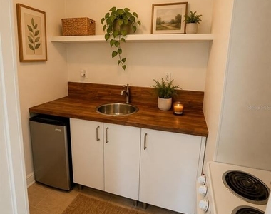 1642 Hillcrest Street - Photo Thumbnail 18