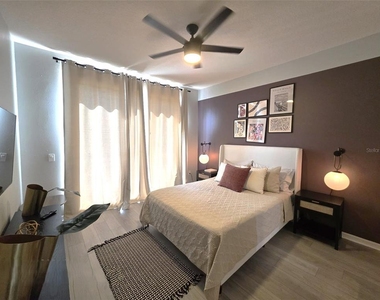 734 Monroe Circle - Photo Thumbnail 10