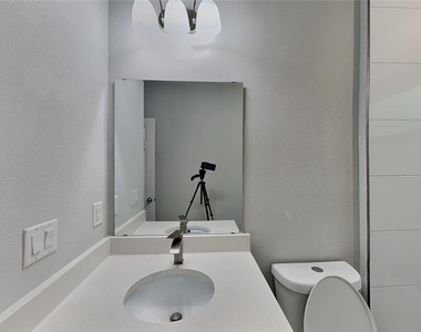3212 W Marie Drive - Photo Thumbnail 12