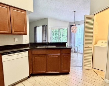4607 Gate Place - Photo Thumbnail 15