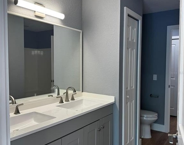 13001 Mulberry Park Drive - Photo Thumbnail 5