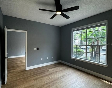 13001 Mulberry Park Drive - Photo Thumbnail 7