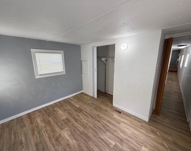 6954 Pompeii Road - Photo Thumbnail 21