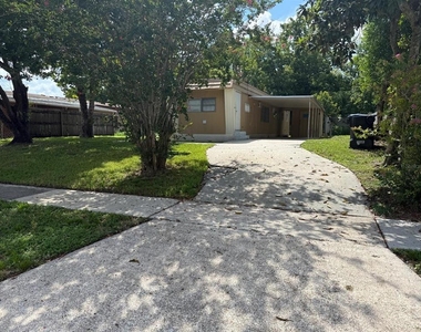 6954 Pompeii Road - Photo Thumbnail 2