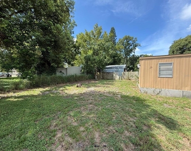 6954 Pompeii Road - Photo Thumbnail 6
