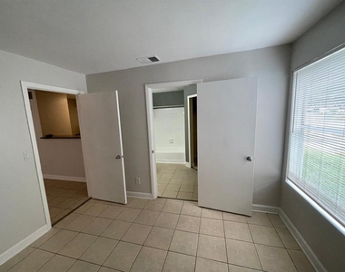 4708 Walden Circle - Photo Thumbnail 17