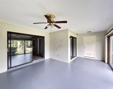 1026 Medinah Drive - Photo Thumbnail 17