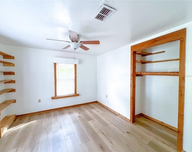 25825 W Newberry Road - Photo Thumbnail 3