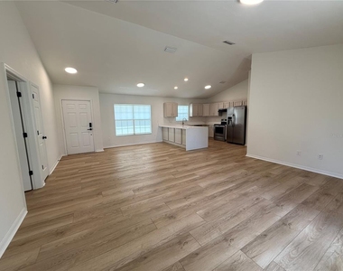 11348 Nw 31st Lane - Photo Thumbnail 5