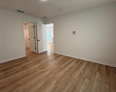 11348 Nw 31st Lane - Photo Thumbnail 15