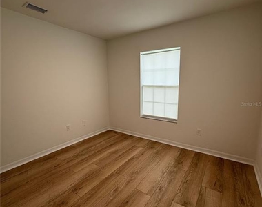 11348 Nw 31st Lane - Photo Thumbnail 34